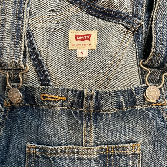 Levi’s Original Denim Overalls - Picture 3 of 5